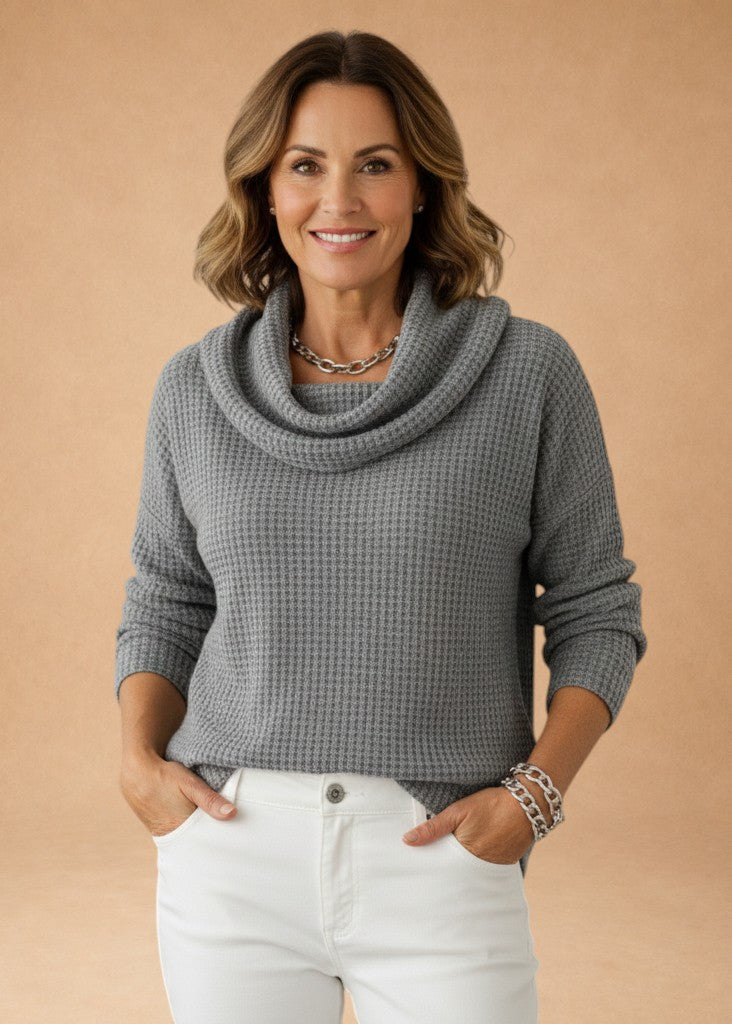 Marina – Warmer Strickpullover mit Waffelstruktur und elegantem Drapée-Kragen