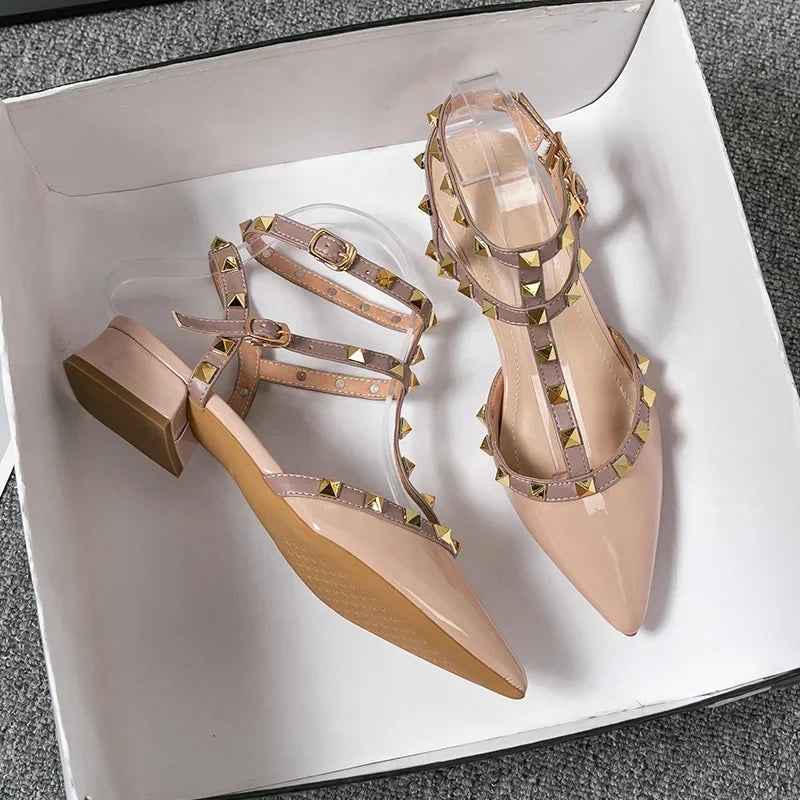 Yela Pumps
