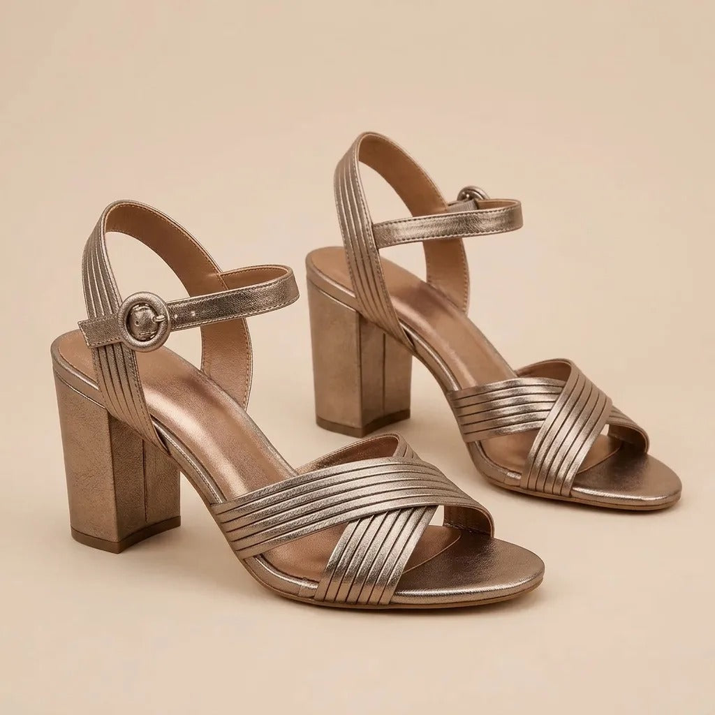 Calíope - Elegante Sandalen mit Riemen