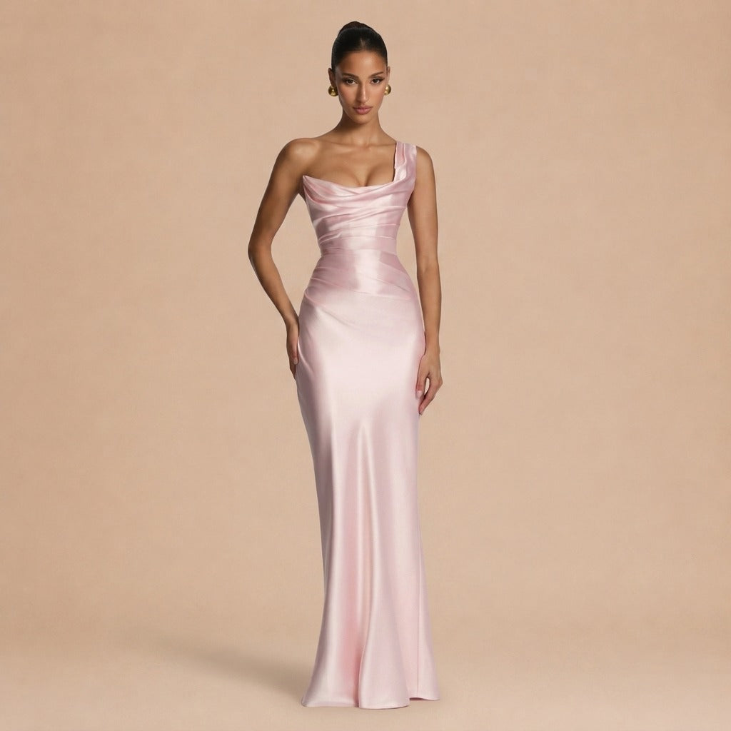 Kleid Carolina™ - Asymmetrische Eleganz mit Satinfluss
