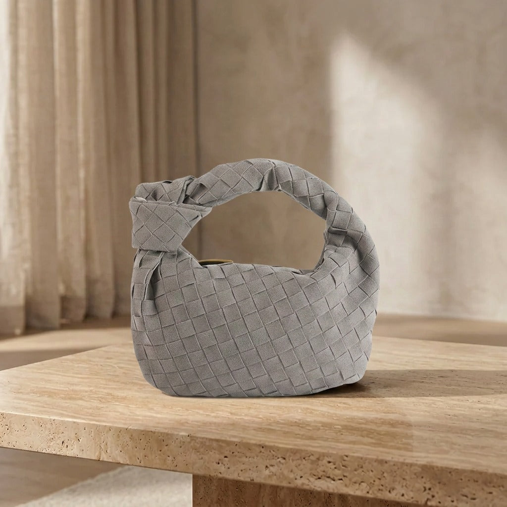 Mini Remi Woven Tasche mit Knoten-Detail